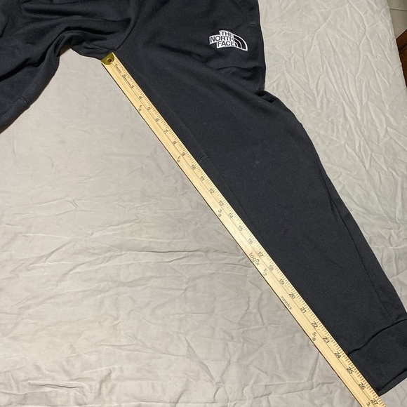 The North Face men’s sweatpants size small - Picture 7 of 8